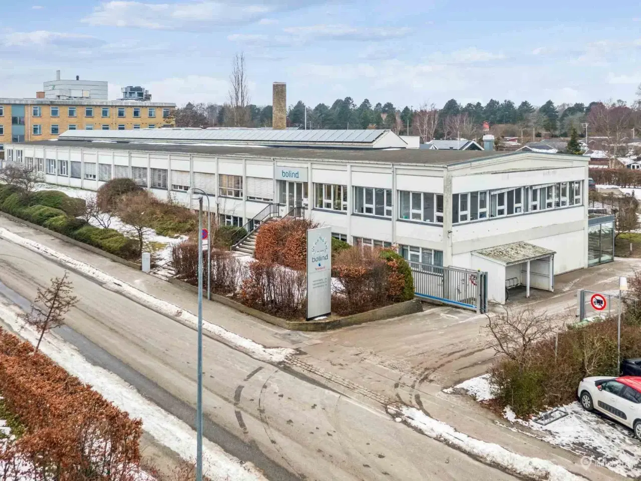 Billede 1 - Centralbeliggende lager og kontor i Søborg