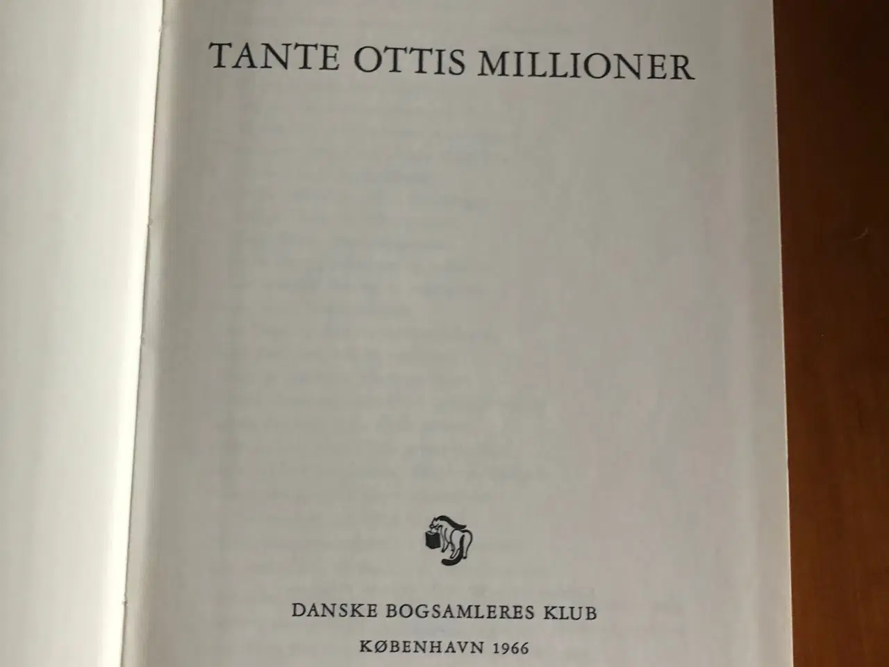 Billede 2 - Bog: Tante Ottis Millioner af Carlo Andersen