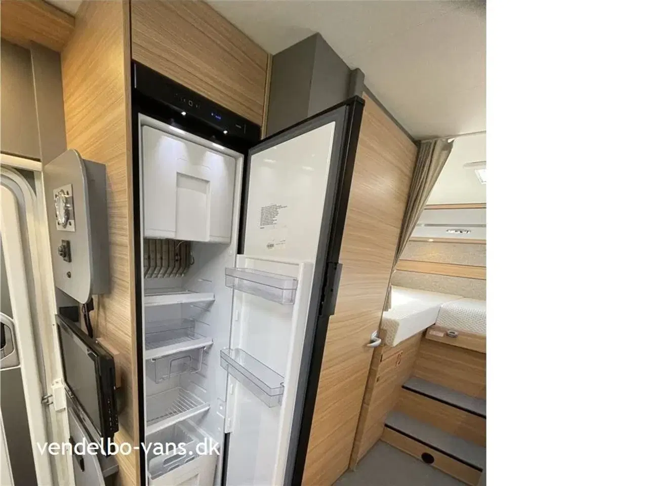 Billede 11 - 2020 - Dethleffs Trend Edition T 7057 EB   Trend Edition den elegante model med stål look på skabene