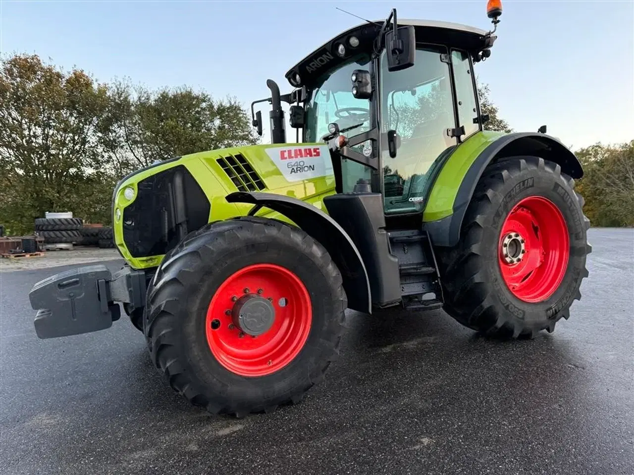 Billede 2 - CLAAS ARION 640 CEBIS KUN 4400 TIMER OG FULD AFFJEDRING!