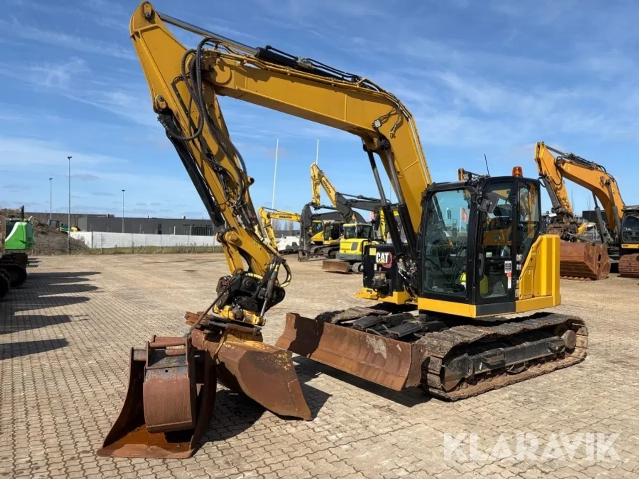 Billede 1 - Gravemaskine CAT 310 med GPS & skovle