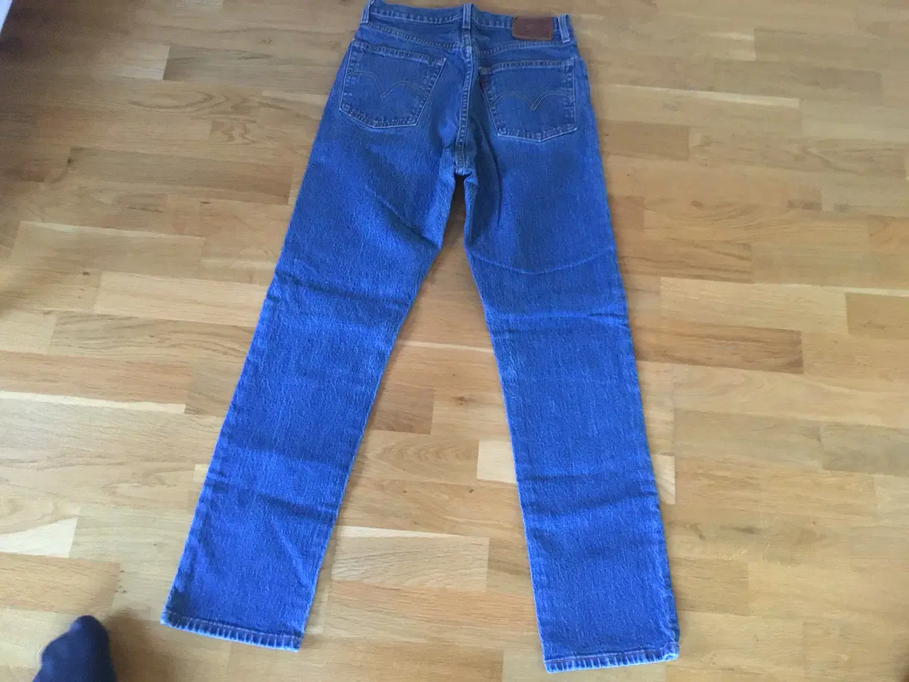 Billede 1 - Levis jeans. 501. Str: 25. 32.