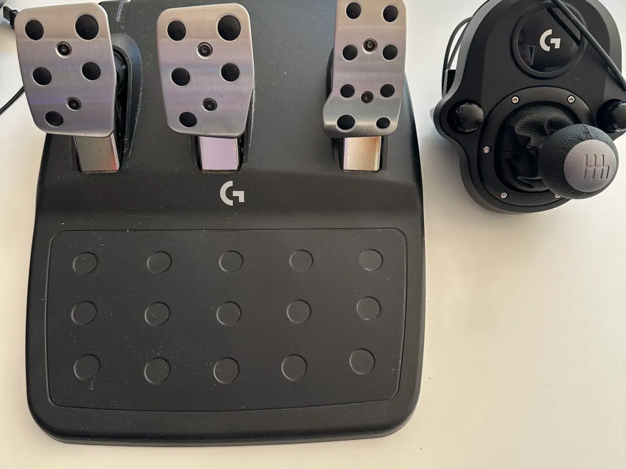 Billede 3 - Logitech G923 rat, pedaler og gearstang 