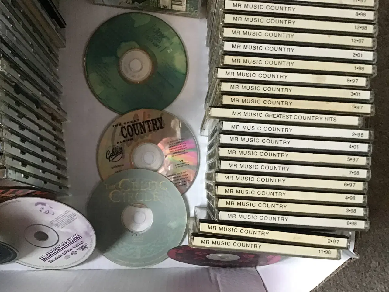 Billede 6 - Ca. 100 CD`er blandet musik