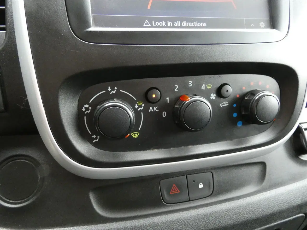 Billede 13 - Renault Trafic T29 L2H1 1,6 DCI 120HK Van 6g