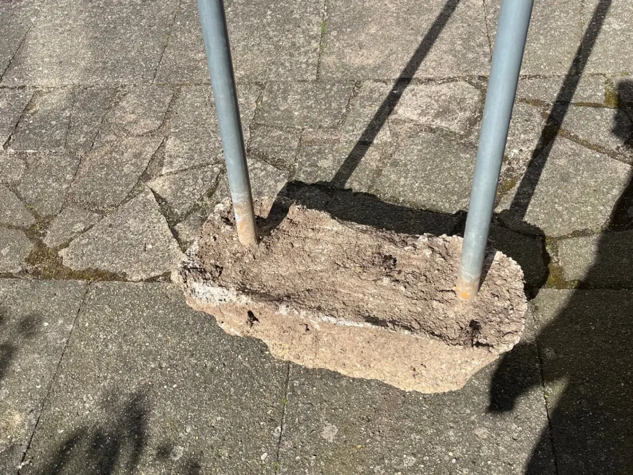 Billede 3 - Pustkasse plus stander GRATIS