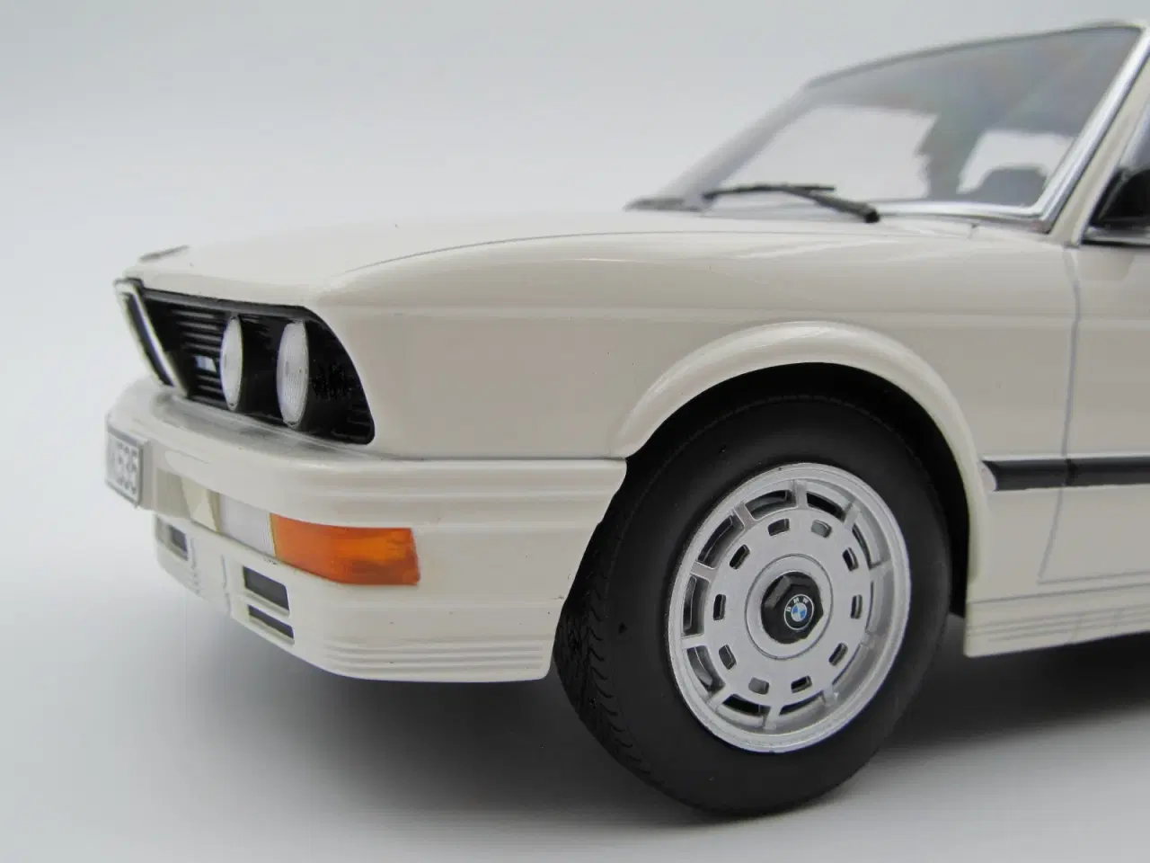 Billede 5 - 1986 BMW M535i E28 Shadow Line 1:18 
