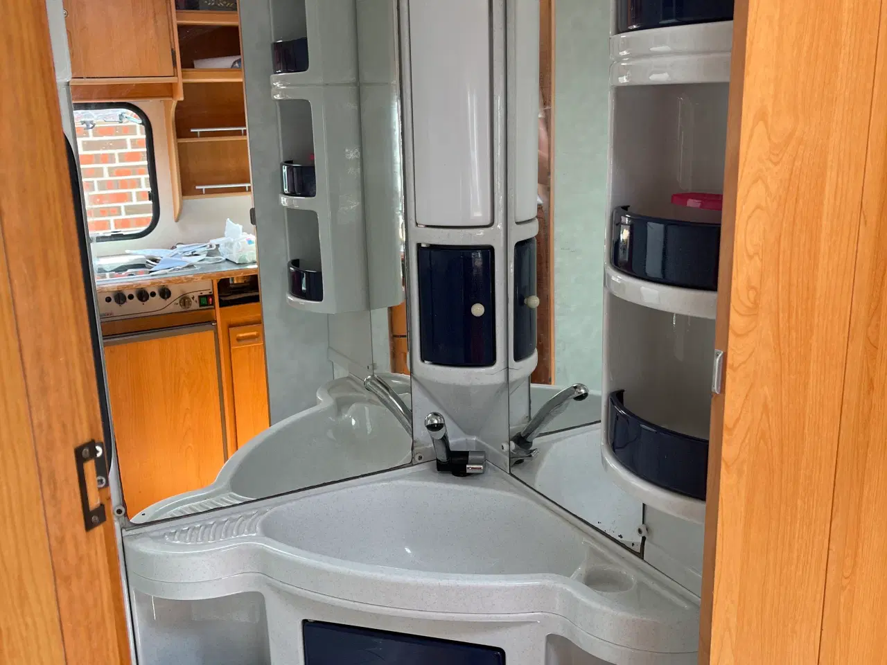 Billede 5 - Adria Unica 542 DK