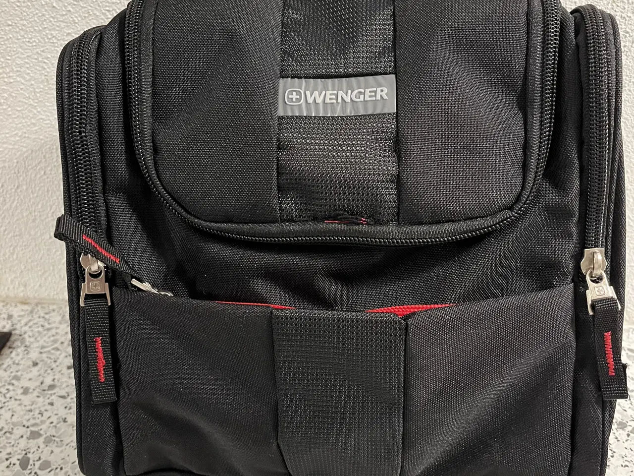 Billede 1 - Toilettaske fra Wenger 