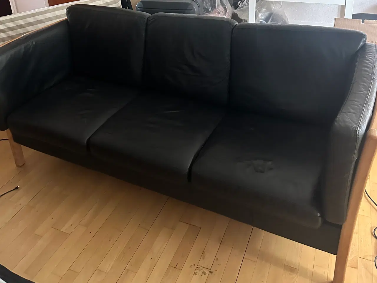 Billede 2 - Læder sofa i sort