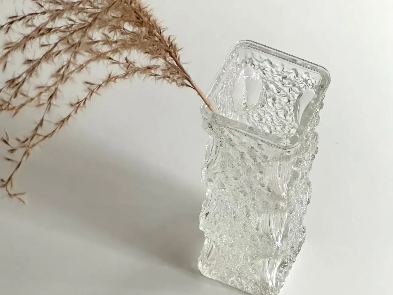 Billede 1 - Oberglas Austria, kantet vase