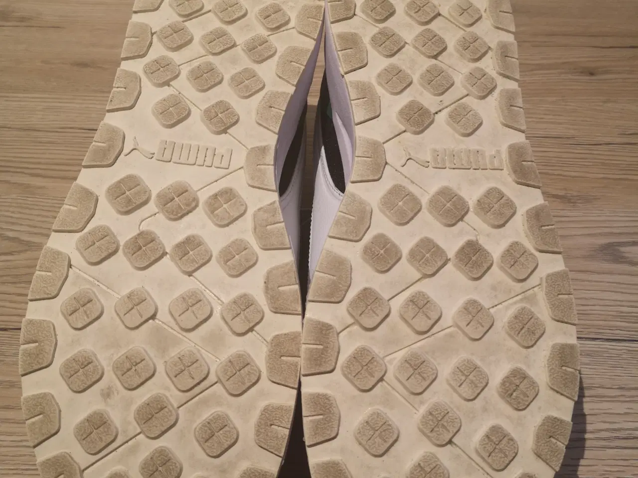 Billede 2 - Flotte Puma sneakers, str. 44