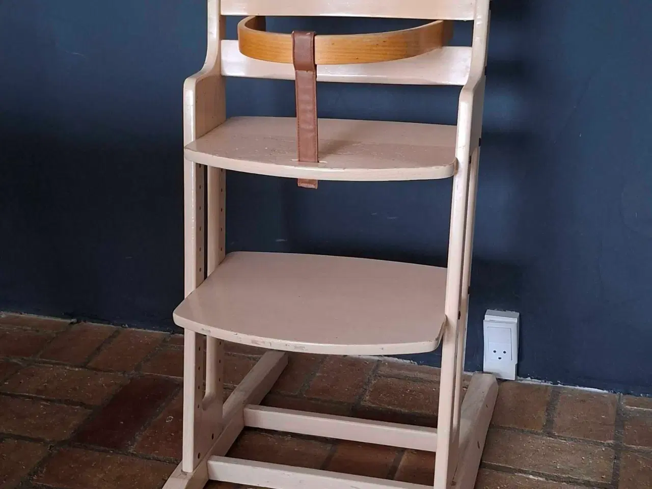 Billede 1 - Danstolen højstol 