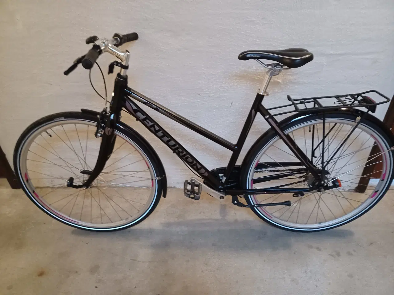 Billede 1 - En velholdt centurion damecykel