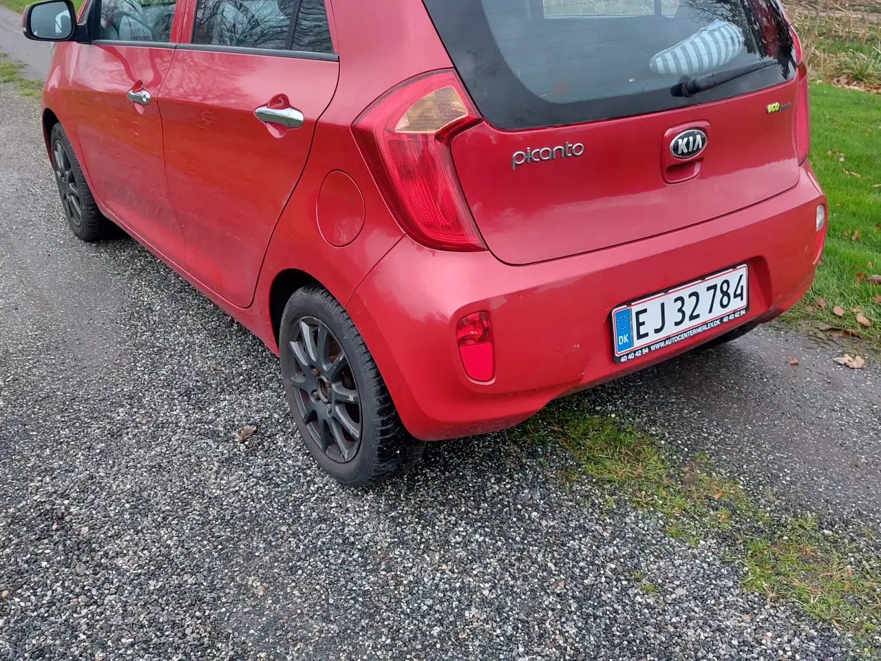 Billede 4 - Bilen har kun kørt 149000. "Defekt motor".