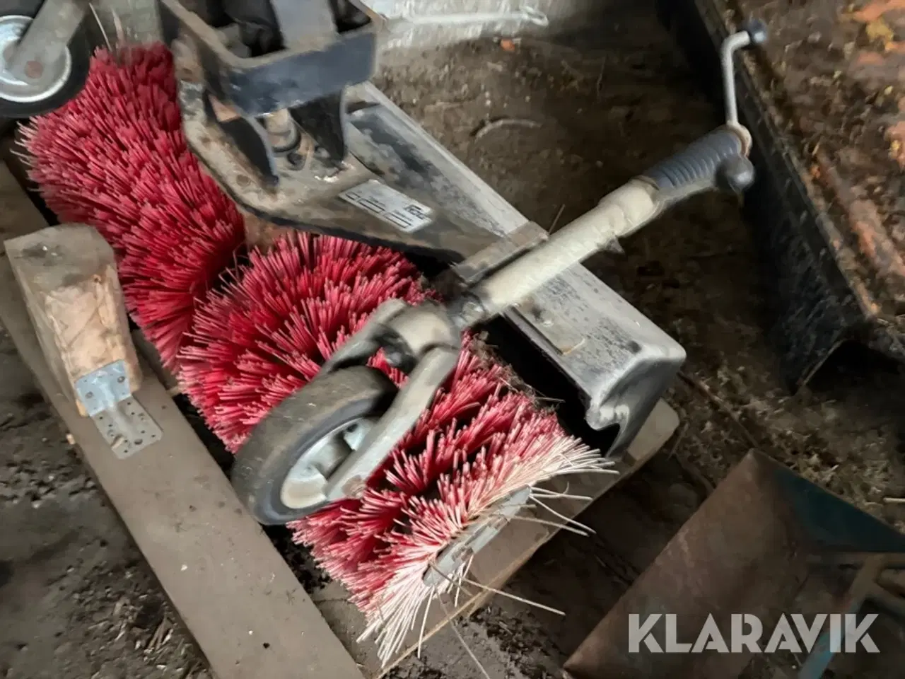 Billede 11 - Fejekost