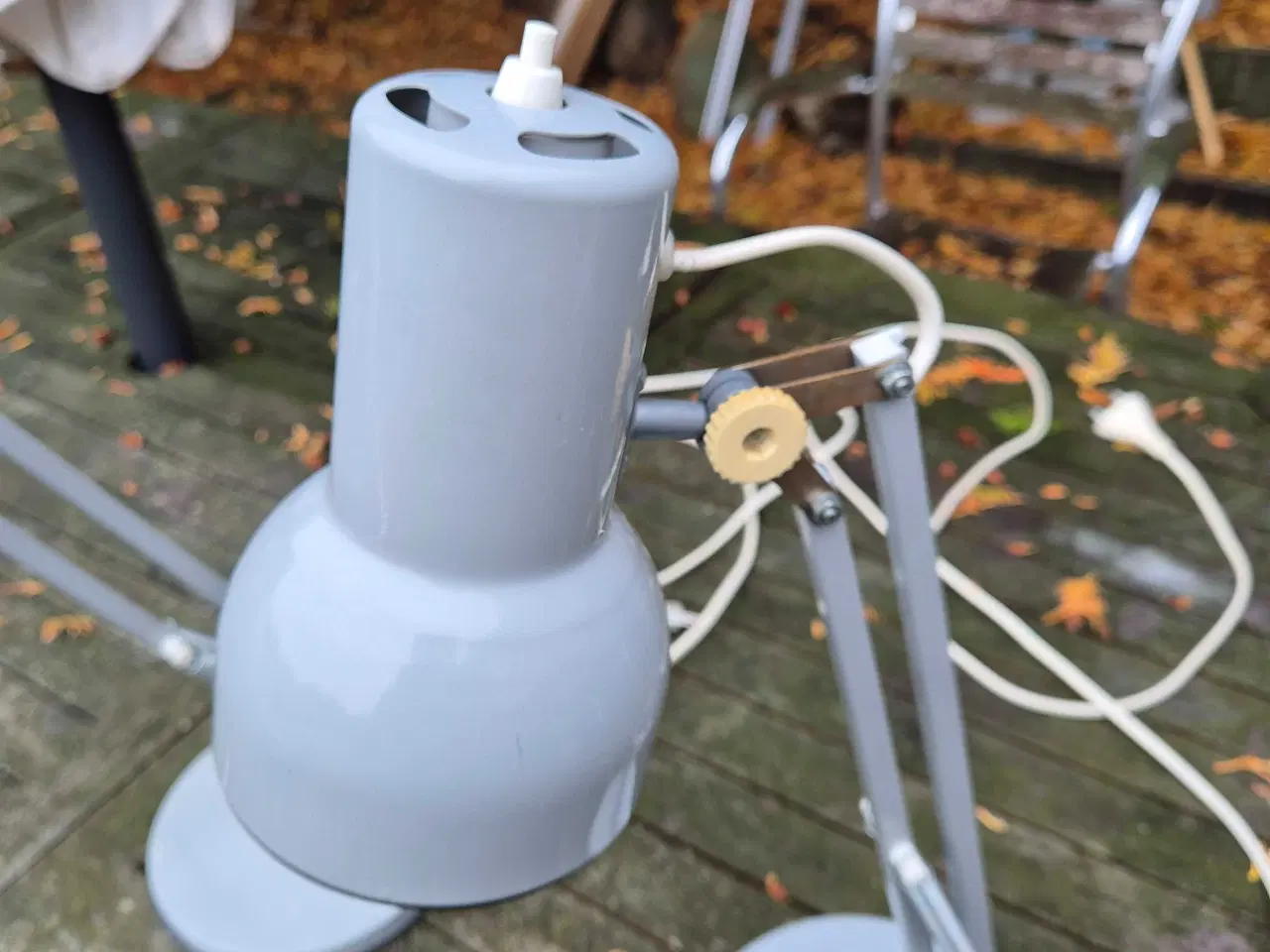Billede 7 - To fleksible bordlamper i sjælden grå