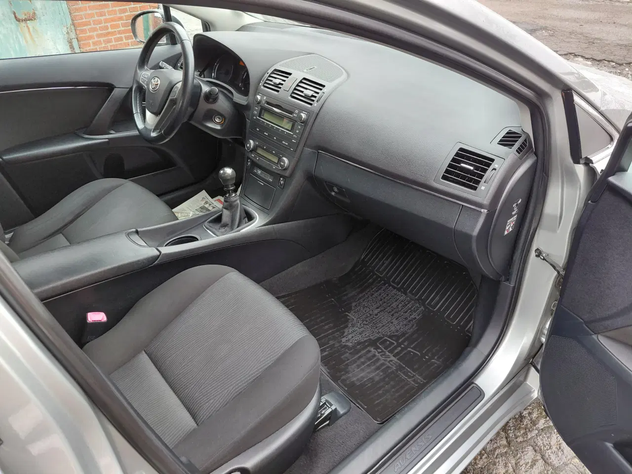 Billede 12 - Toyota Avensis 1.6 VVT-i Benzin – Velholdt 