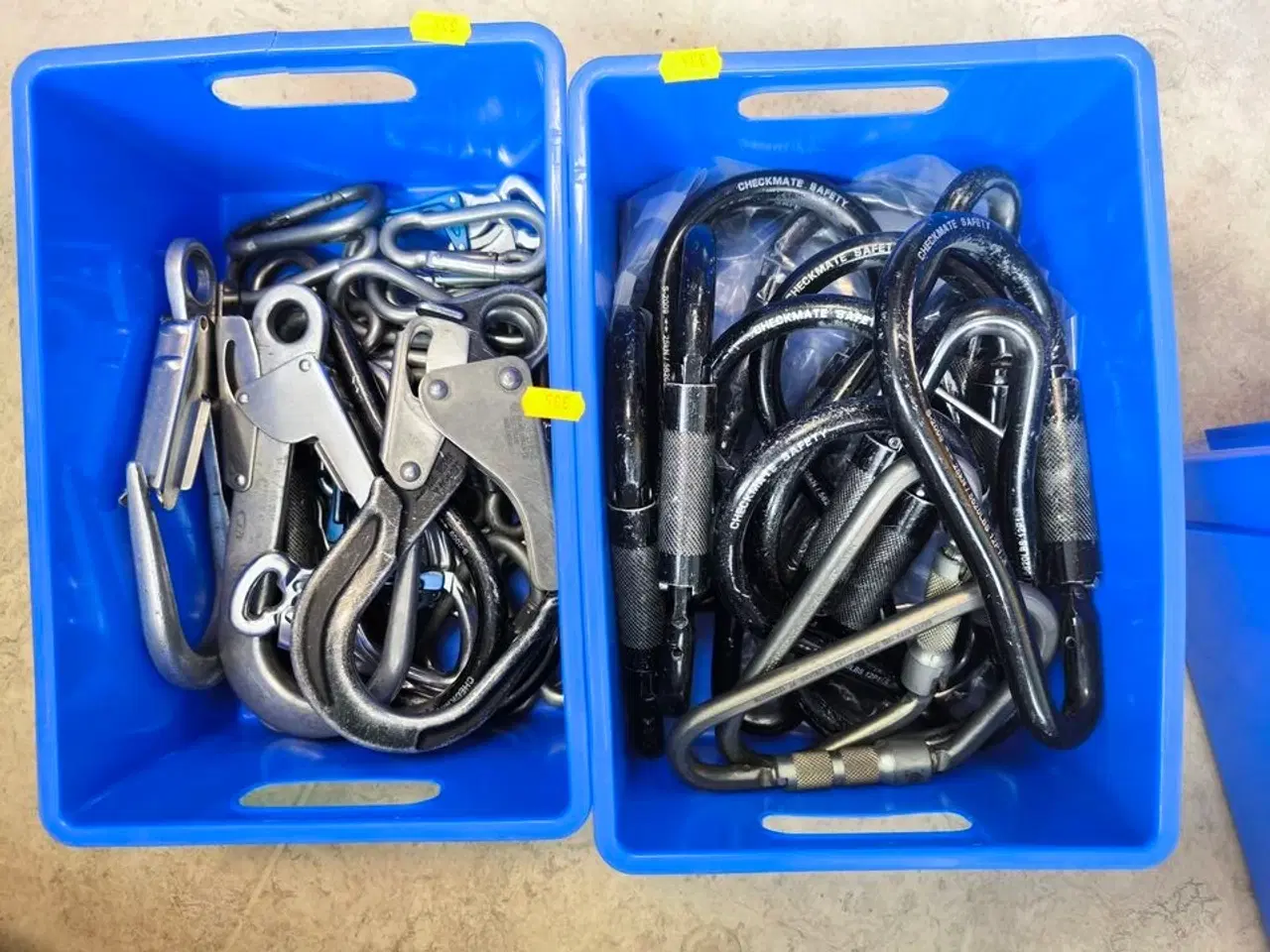 Billede 1 - 2 ks. sikringsgrej