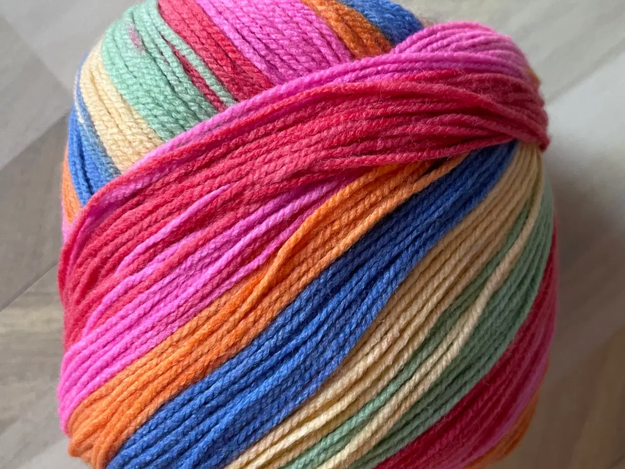 Billede 2 - Akrylgarn Rainbow