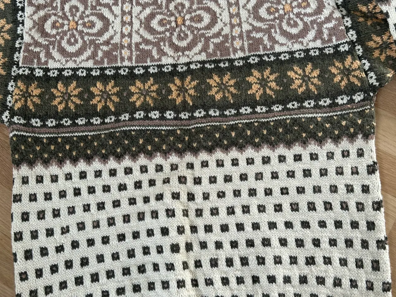 Billede 2 - Ny hjemmestrikket uld sweater