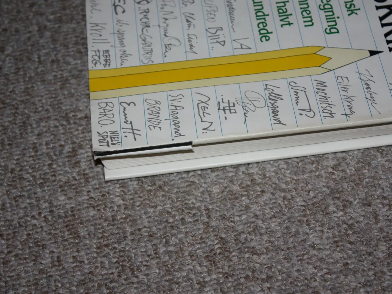 Billede 3 - Avisens Håndskrift Dansk bladtegning gennem