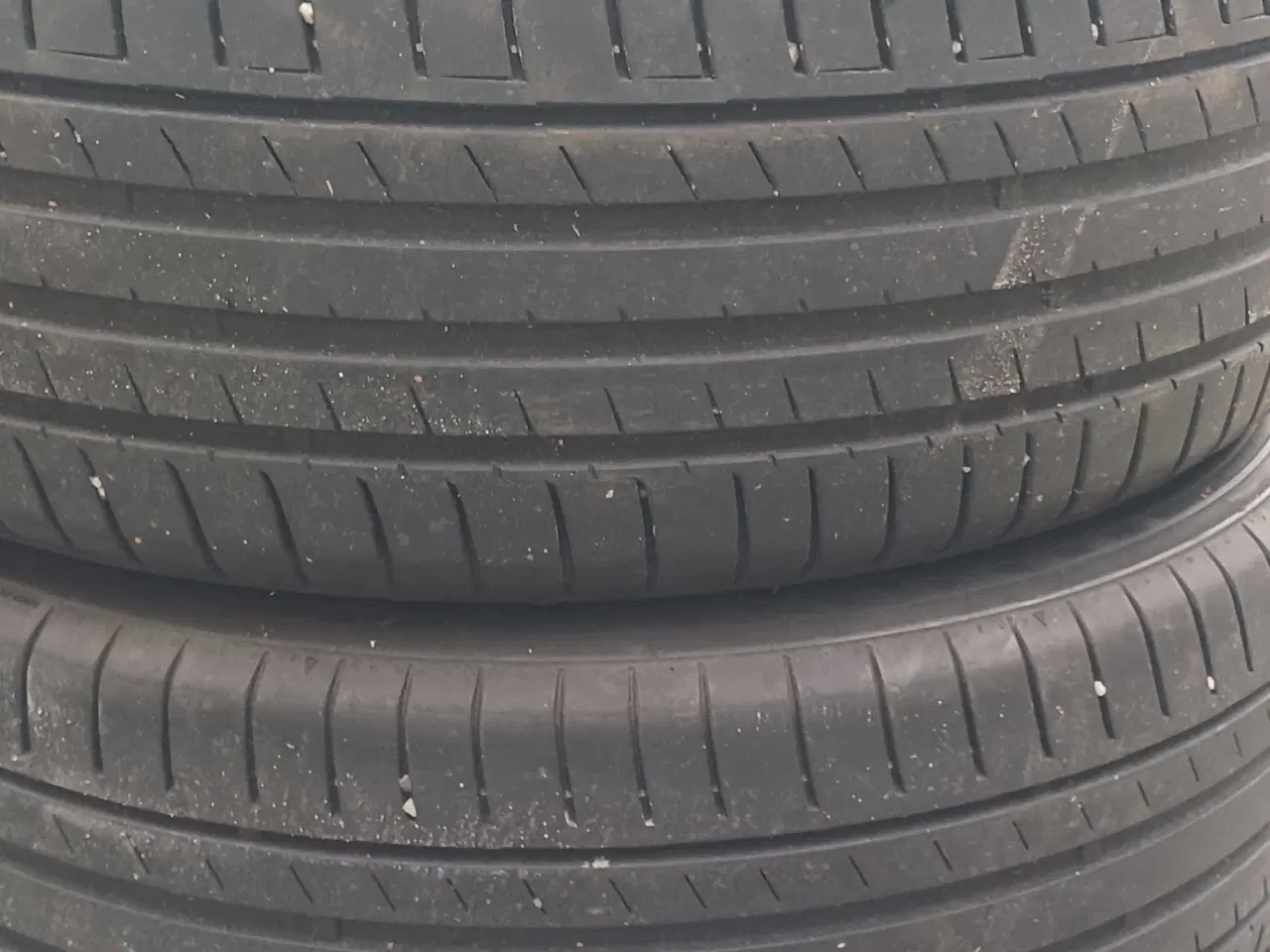 Billede 2 - Sommerdæk 235-55-R18