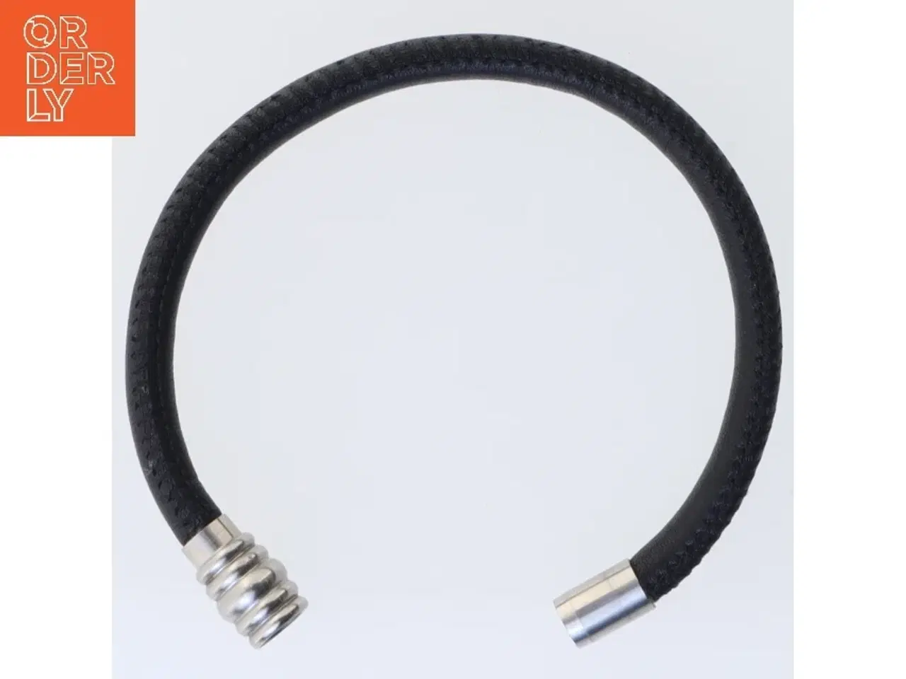 Billede 2 - Læderarmbånd med metaldetaljer (str. 22 cm)