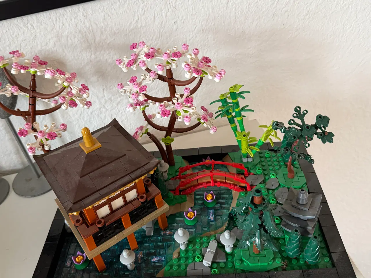 Billede 2 - Lego 10315 - Fredfyldt have 