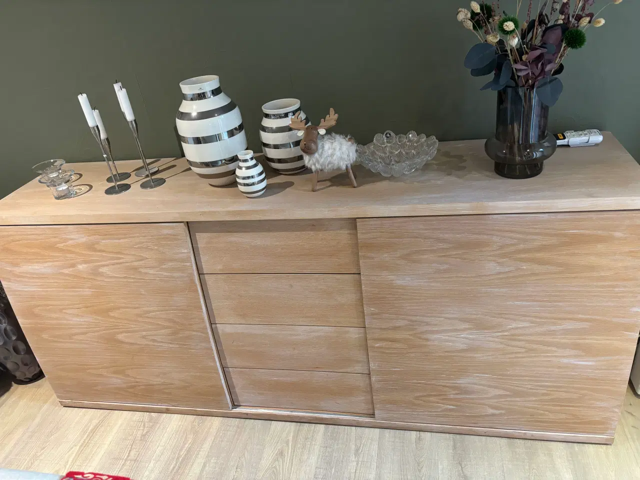 Billede 2 - Skovby vitrineskab og skænk