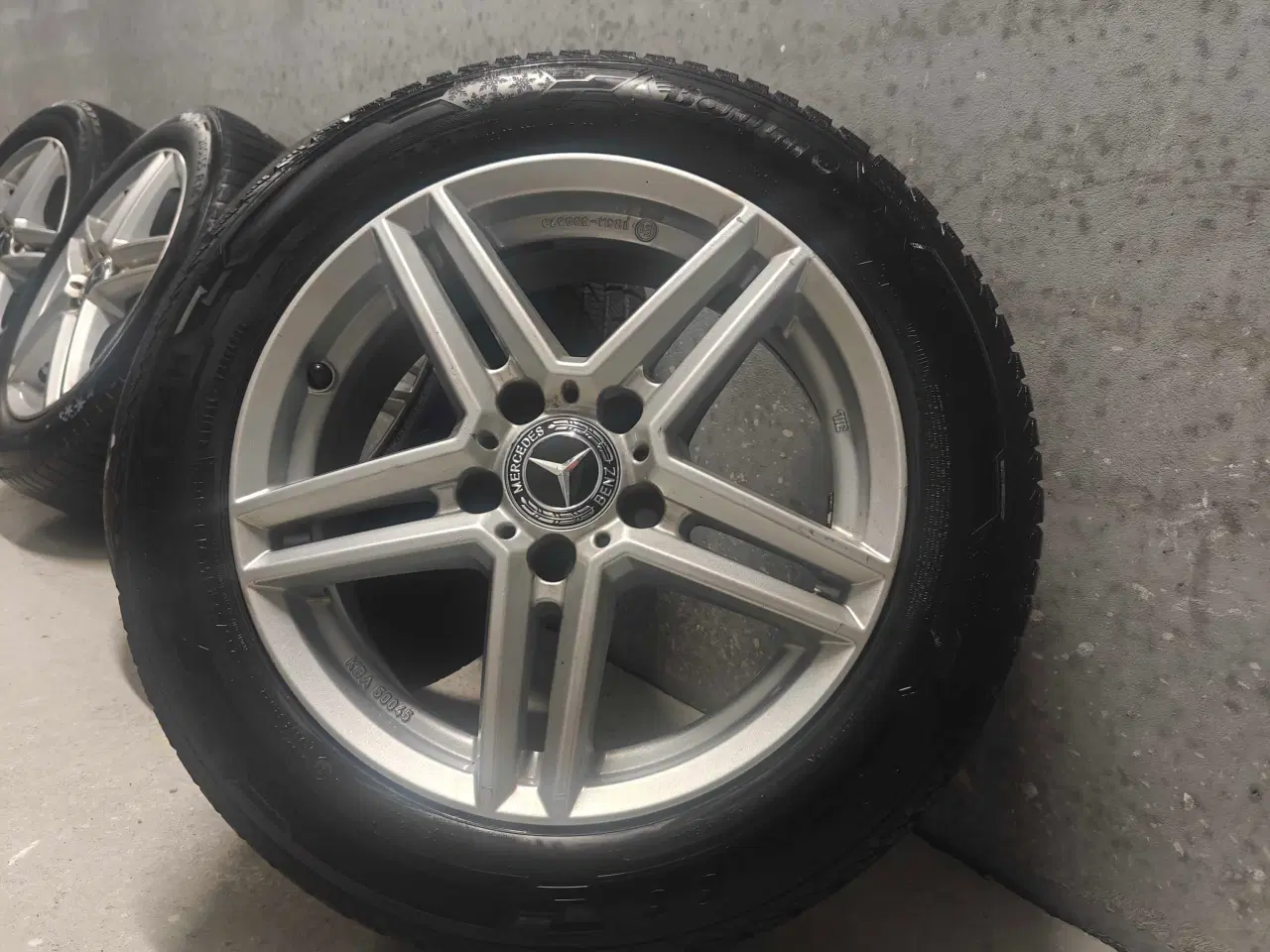 Billede 3 - Vinterdæk Mercedes 5x112 - 205/55R16