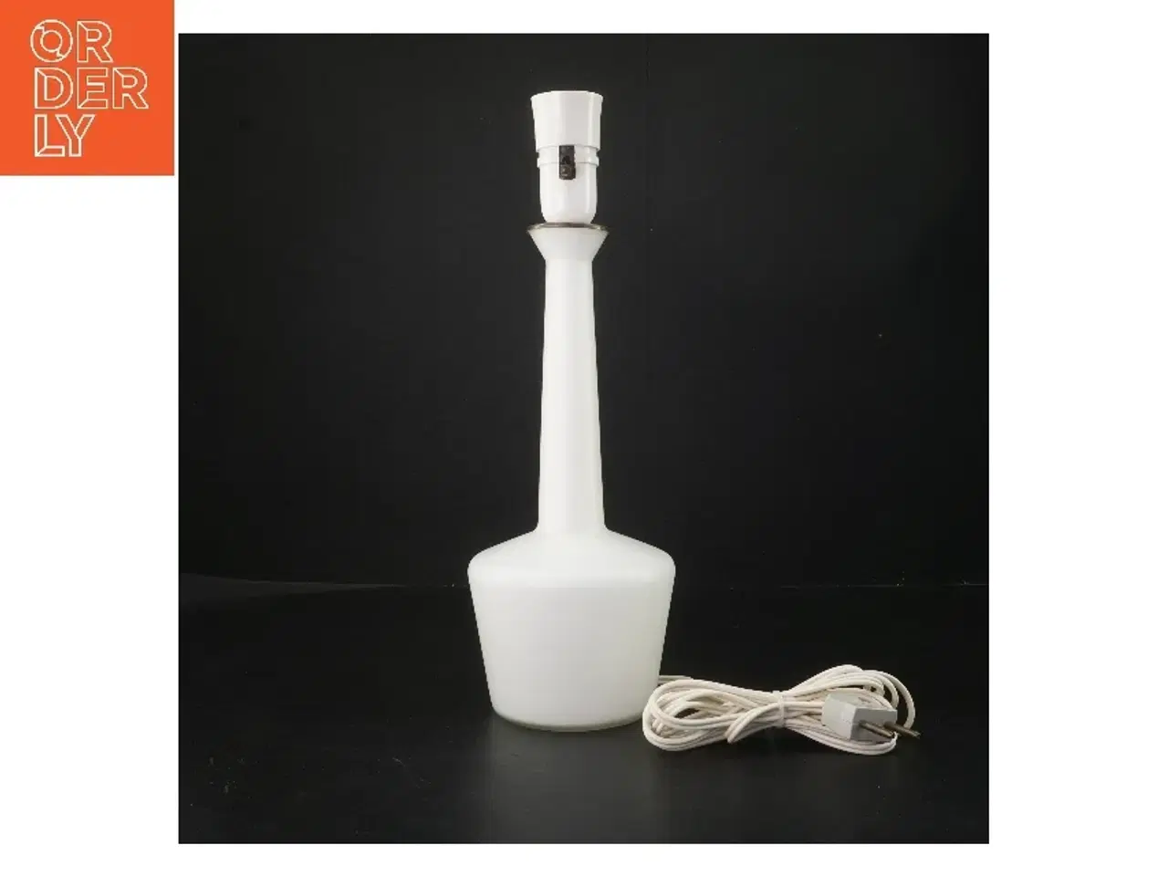 Billede 1 - Hvid bordlampe fra Kastrup (str. 36 cm)Fra 1959