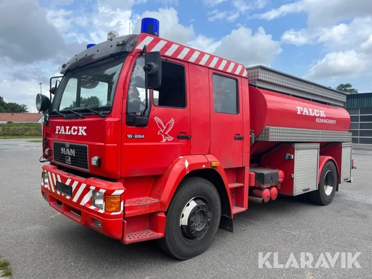 Billede 1 - Dobbelt kabine tankvogn MAN 18.284