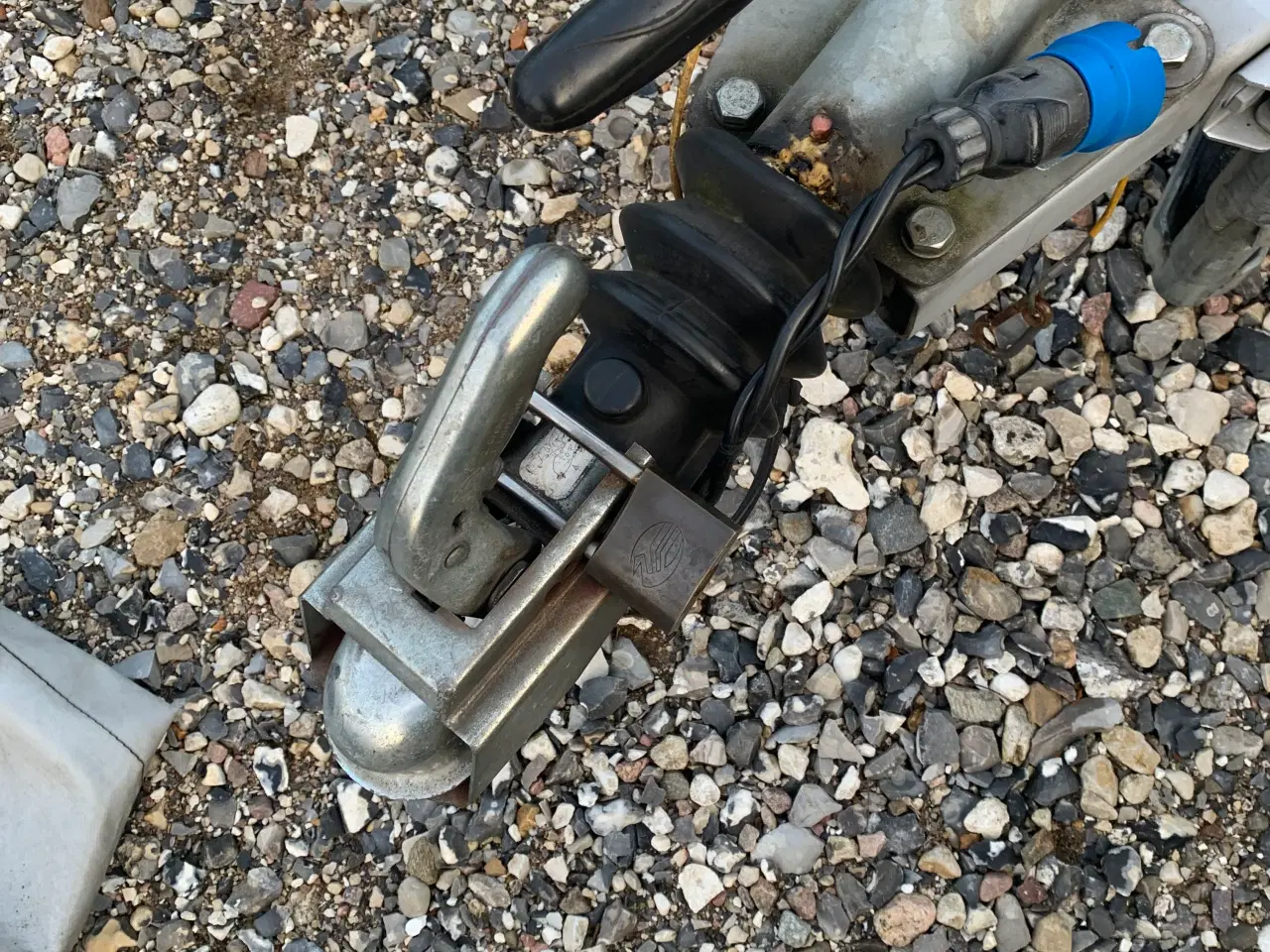 Billede 13 - Trailer/Proff model.750 kg med bremser med Tip