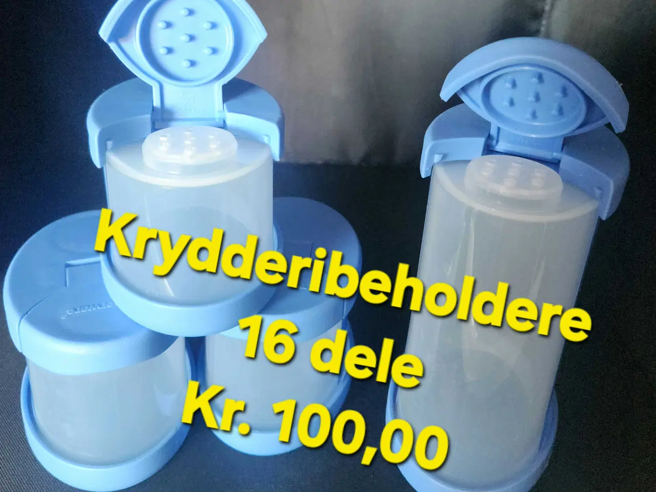 Billede 1 - 4 stk. Tupperware Krydderibeholdere