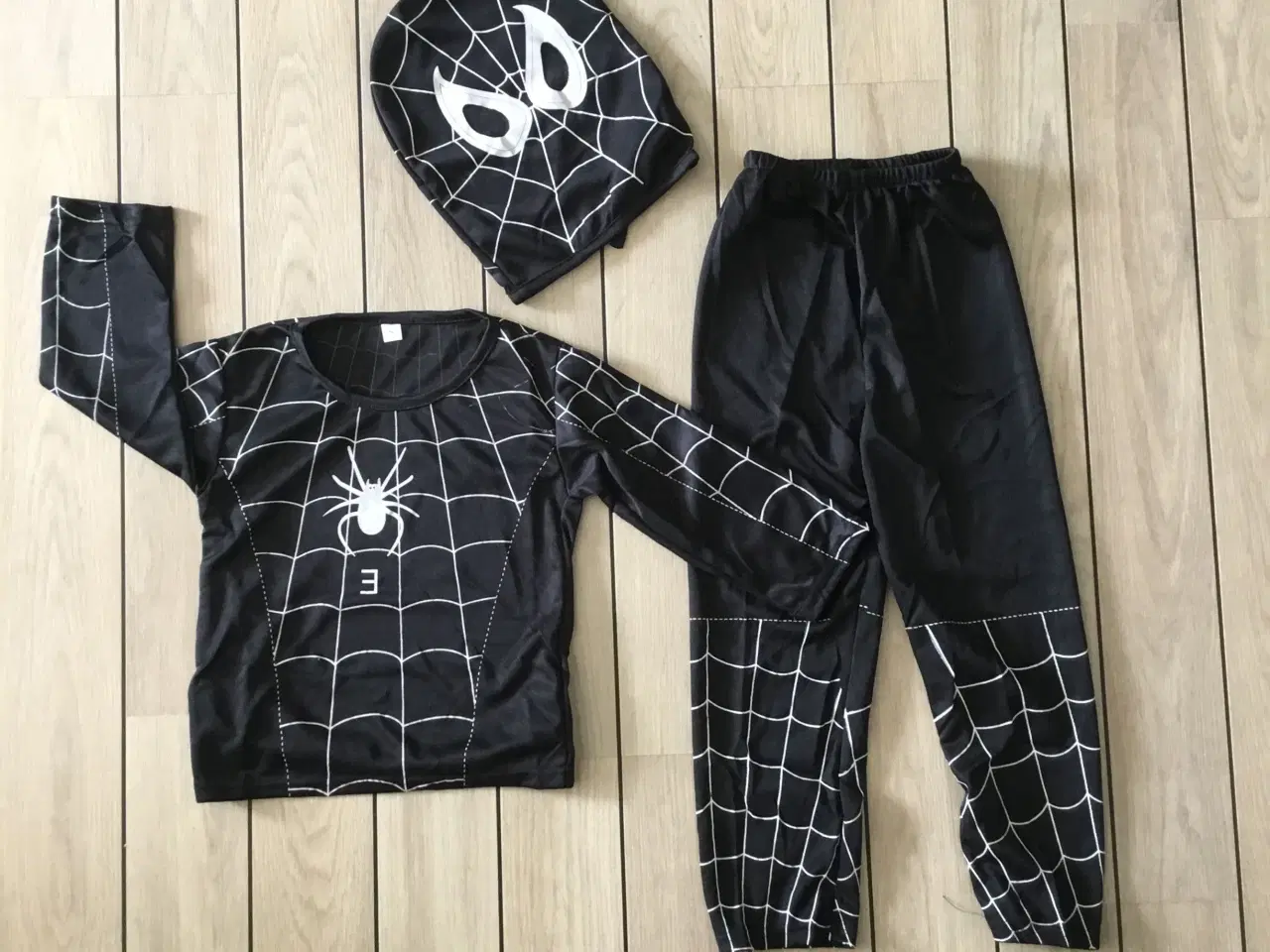 Billede 7 - Spiderman kostume str. 104 dragt udklædning med Sp
