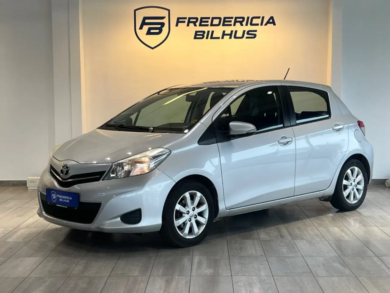 Billede 1 - Toyota Yaris 1,0 VVT-i T2
