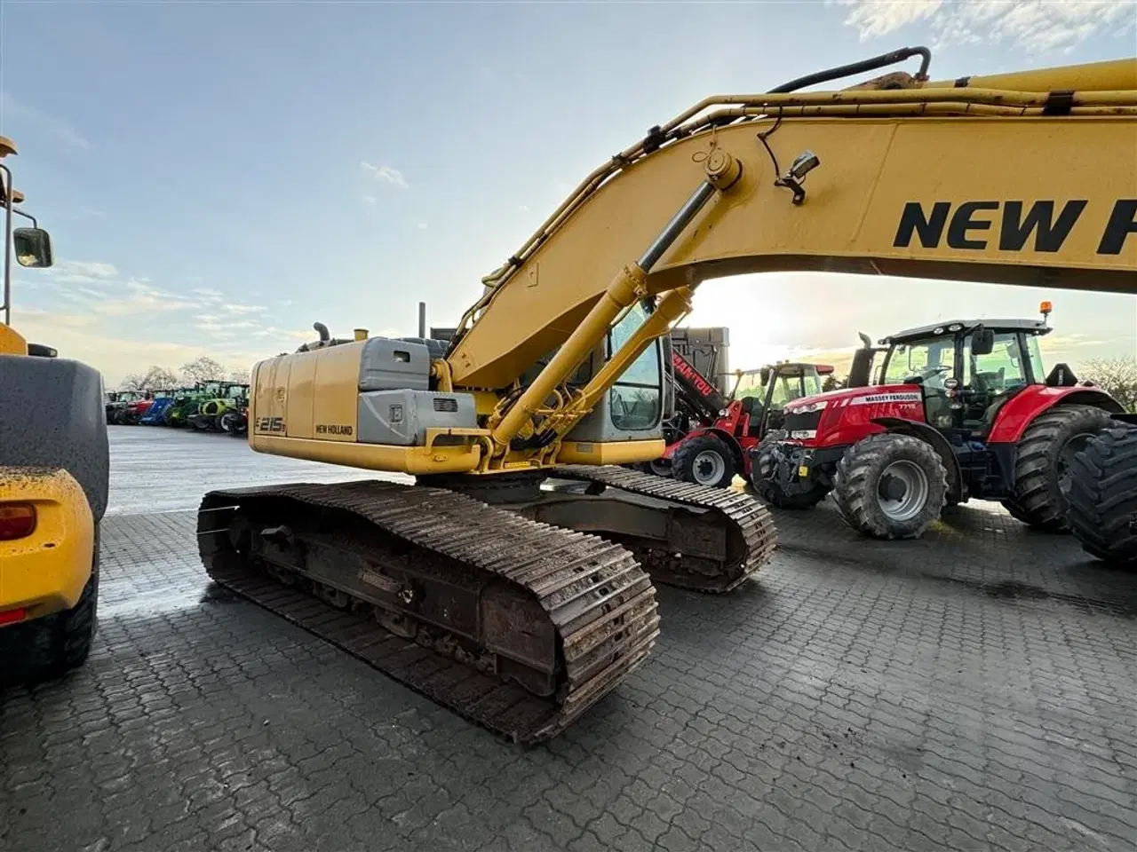 Billede 5 - New Holland E215B MED KIPBR PLANERSKOVL!