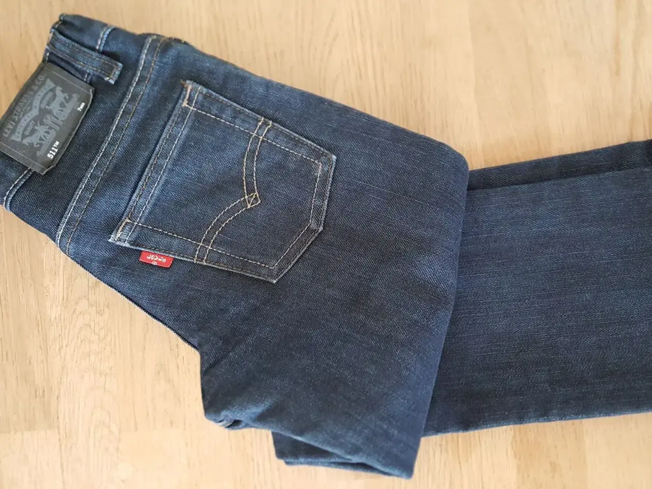 Billede 1 - Super flotte Levi's bukser, str. 6/7