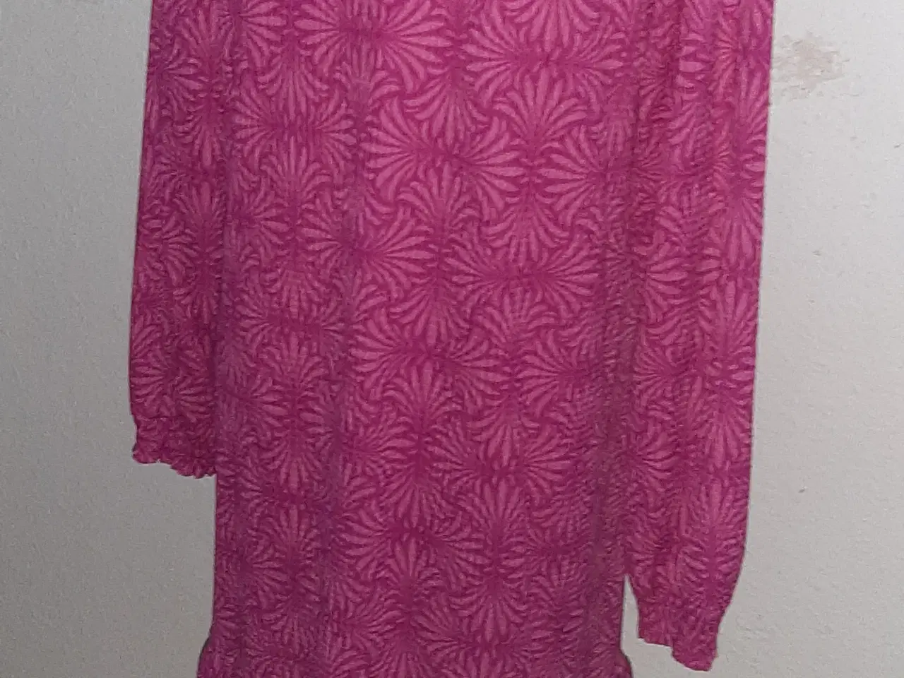 Billede 6 - Kjole-Mini-Maxi.Cherisse farve.m.mønster/Str:Mediu