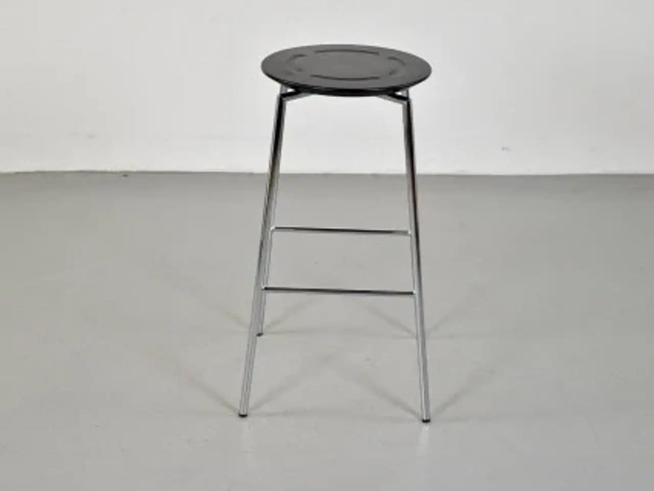 Billede 1 - Randers+radius pure barstol i sort og krom, høj