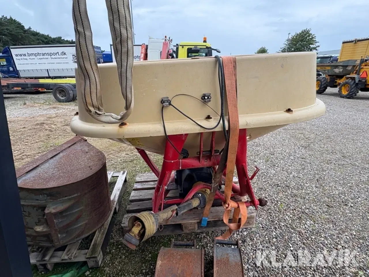 Billede 2 - Saltspreder Vicon PS04 til traktor eller lignende