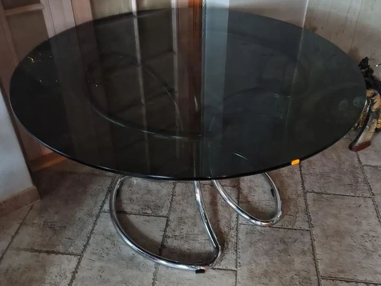 Billede 4 - Rundt bord