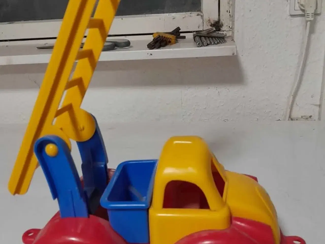 Billede 1 - Fin brandbil i skønne farver