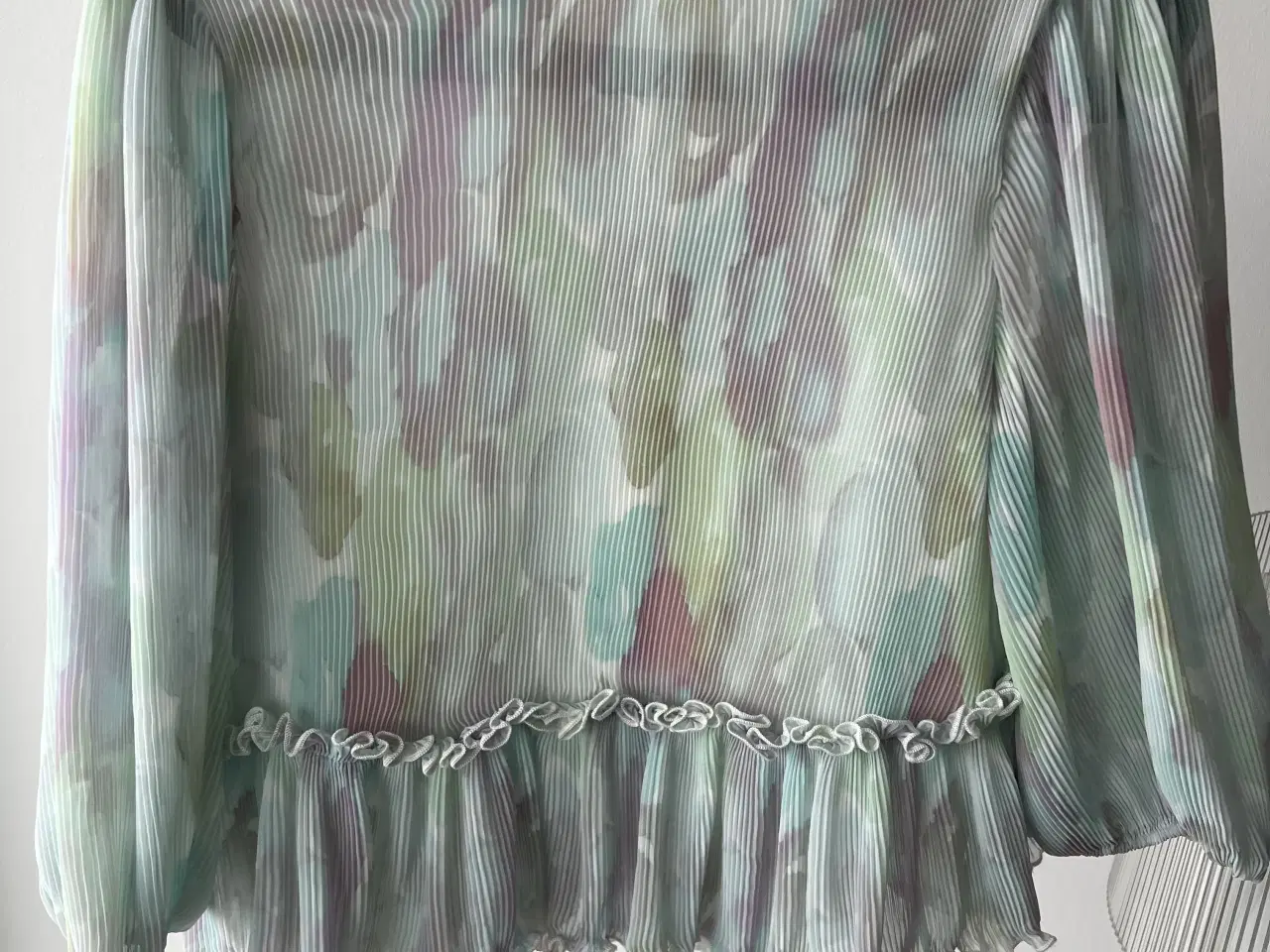 Billede 1 - GANNI tøj