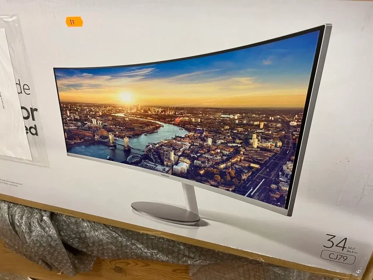 Billede 2 - Computerskærm 34 " SAMSUNG Model: QLED MONITOR CURVED CJ79