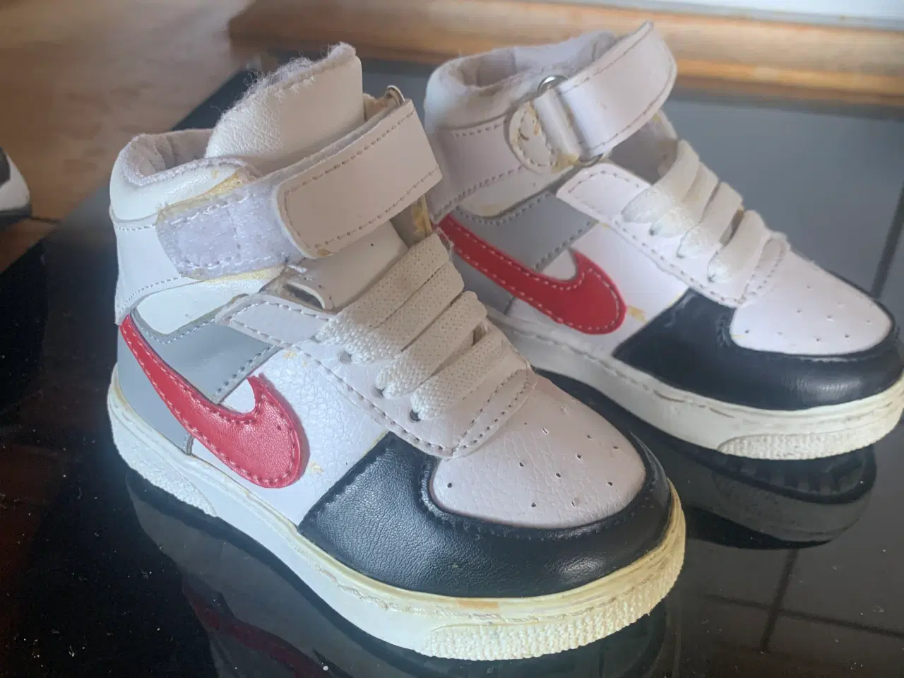 Billede 2 - Nike sko til børn str 21