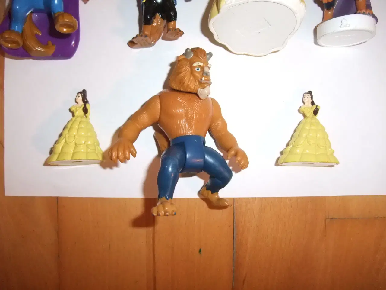 Billede 4 - Skønheden og udyret Figurer