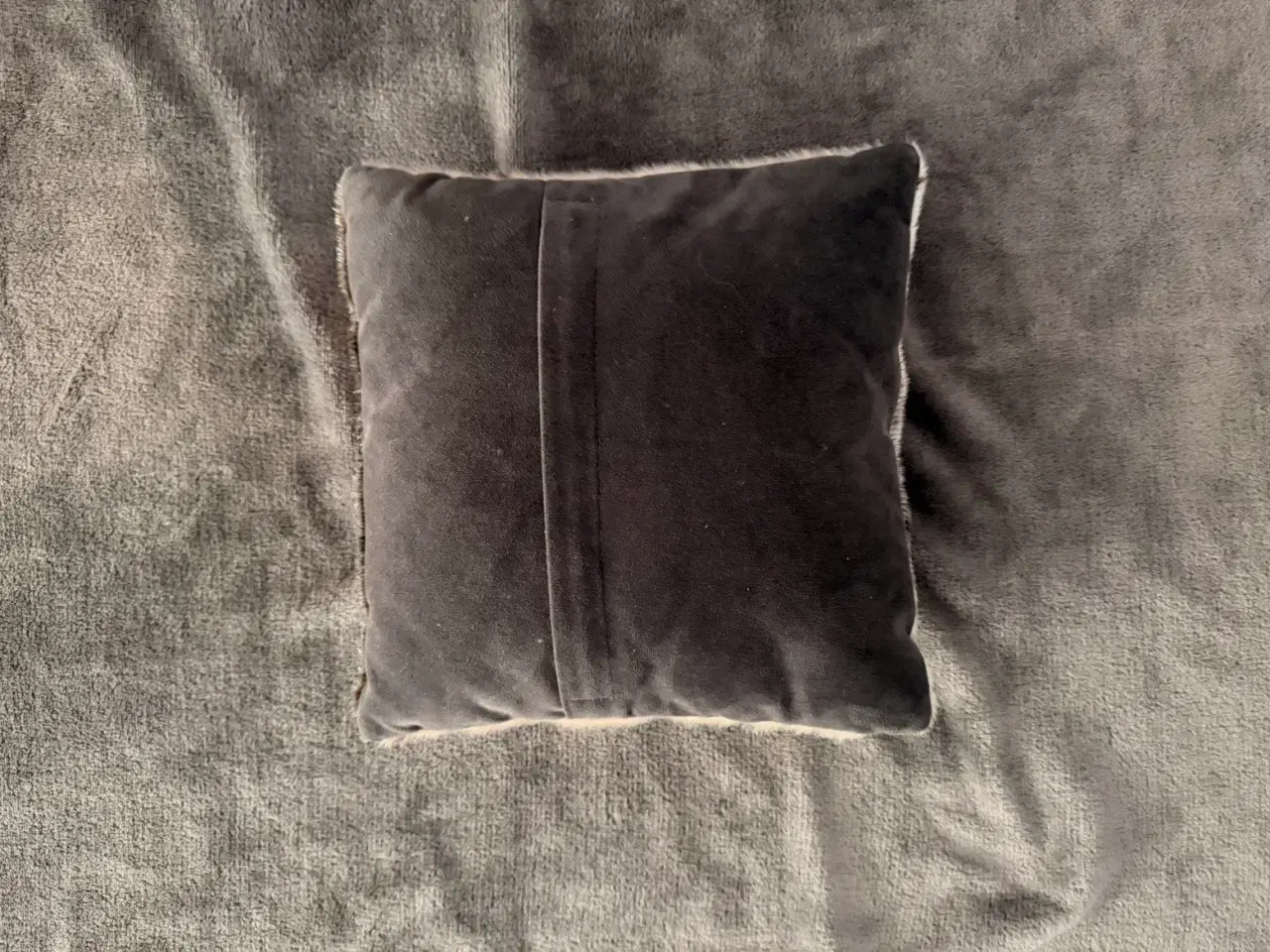 Billede 6 - 3 ægte sælskindspuder