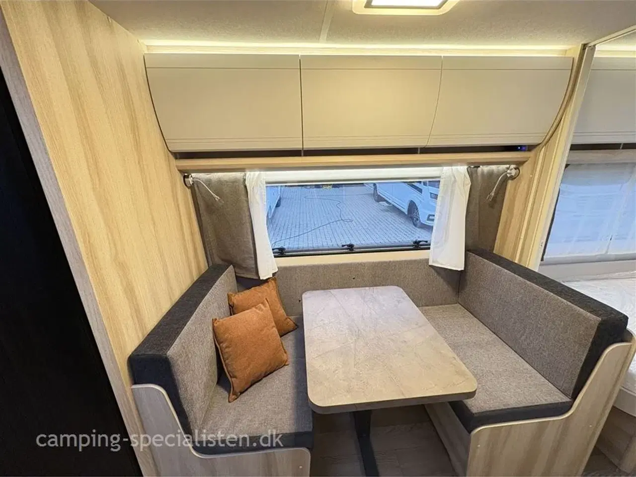 Billede 7 - 2026 - Hobby De Luxe 460 SL   2026 Hobby De Luxe 460 SL DK LINE - Kan ses nu hos Camping-Specialisten.dk